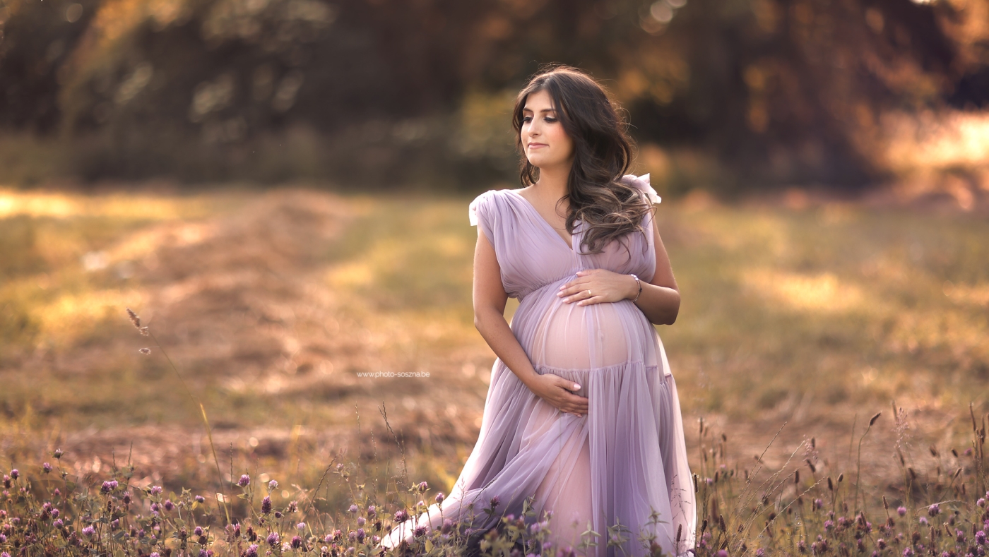 Laura Soszna photographe grossesse et nouveau-né en Belgique